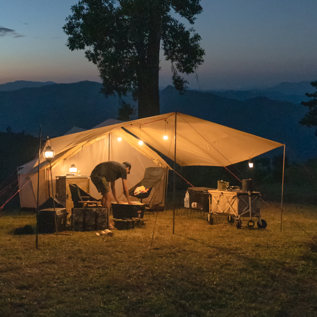 OUTDOOR GEAR & ADVENTURE